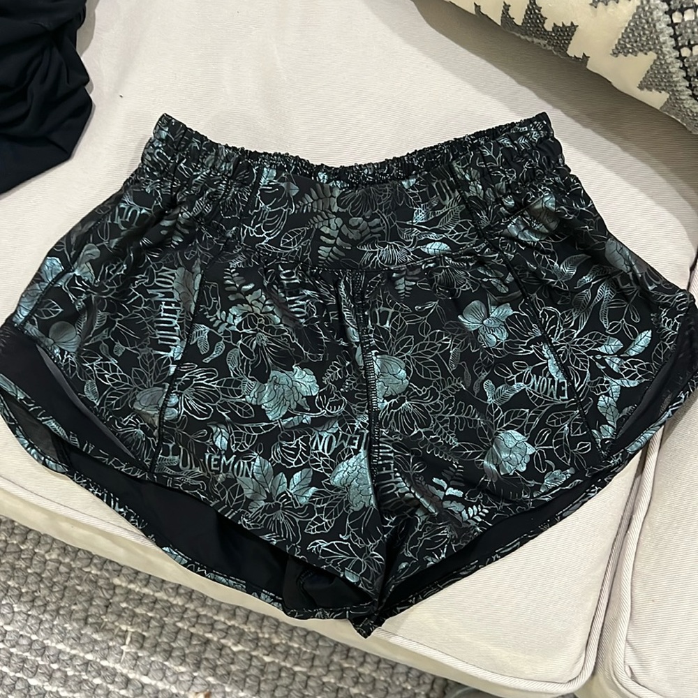 Lululemon Hotty Hot Shorts